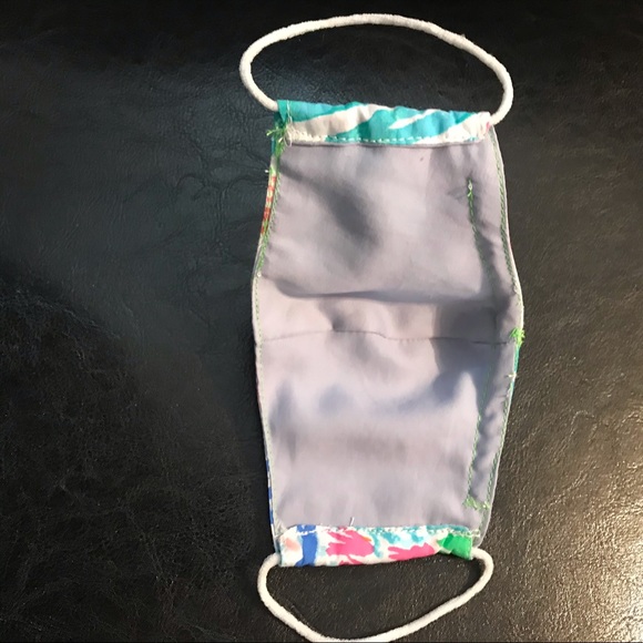 LILLY PULITZER Small Mermaid Cove 2 Layer … - Picture 2 of 3